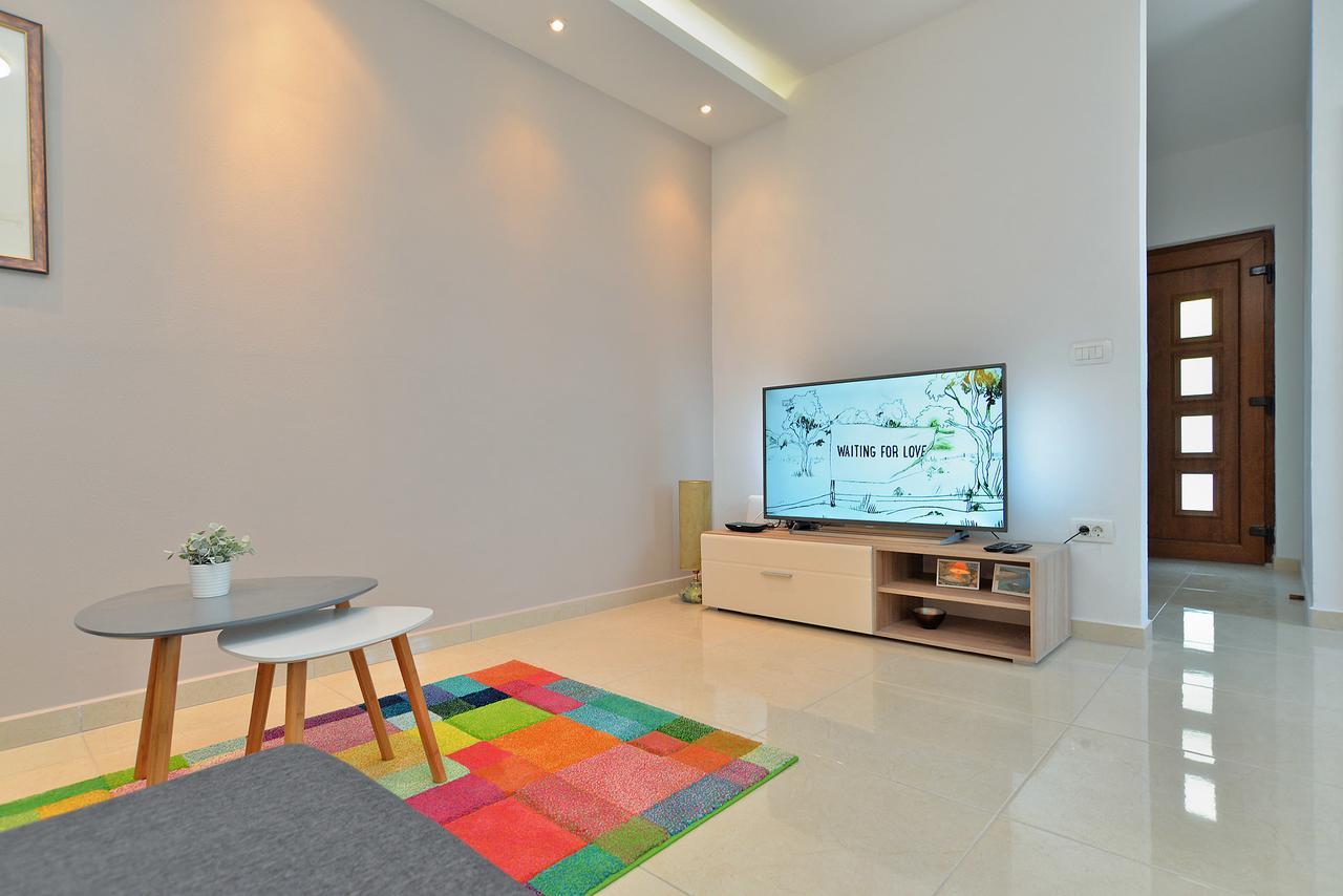 Apartments Olivera 1726 Pula Exterior photo